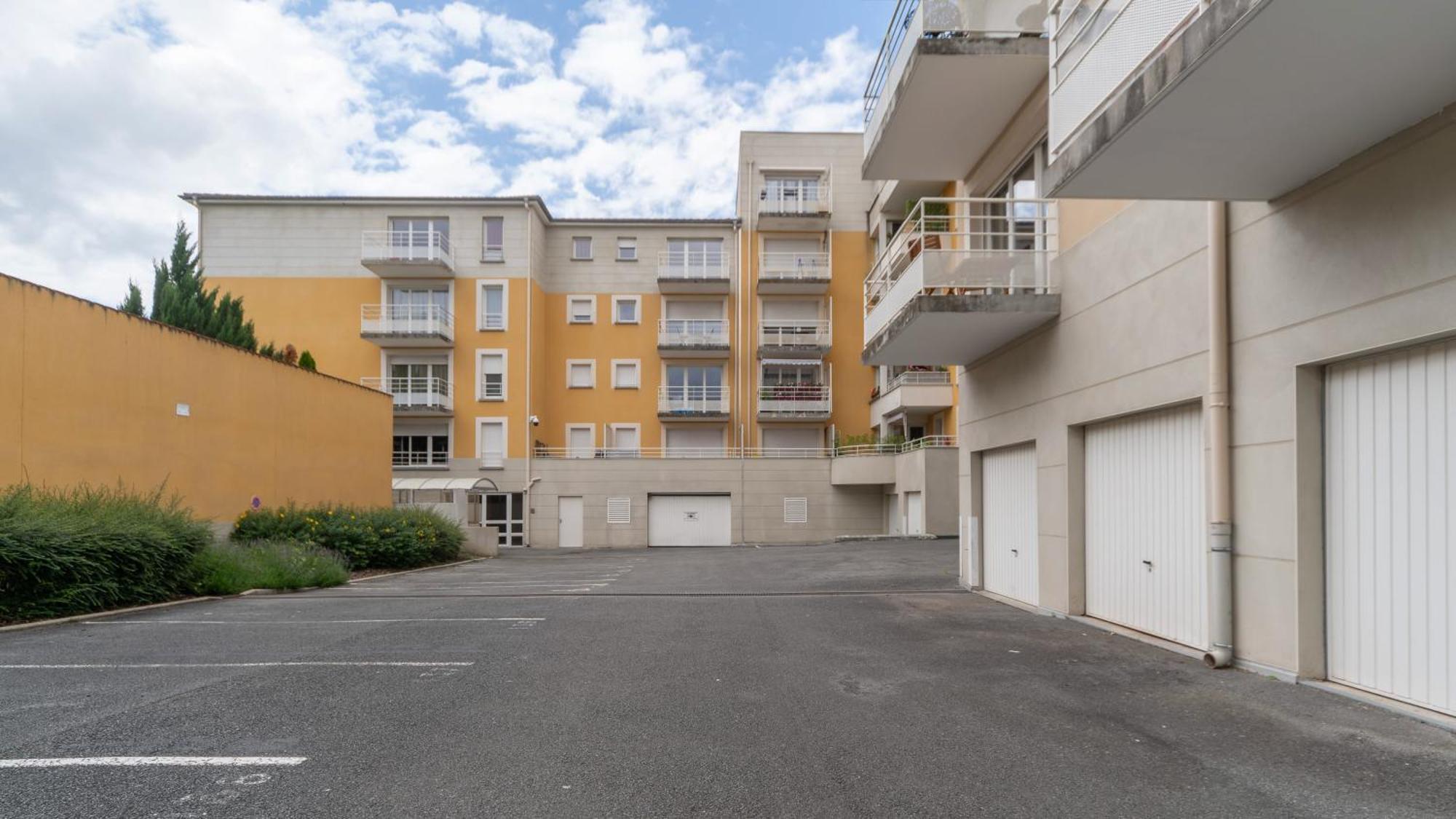 L'Eugenie - Appartement Design & Confort En Centre-Ville Vichy Kültér fotó