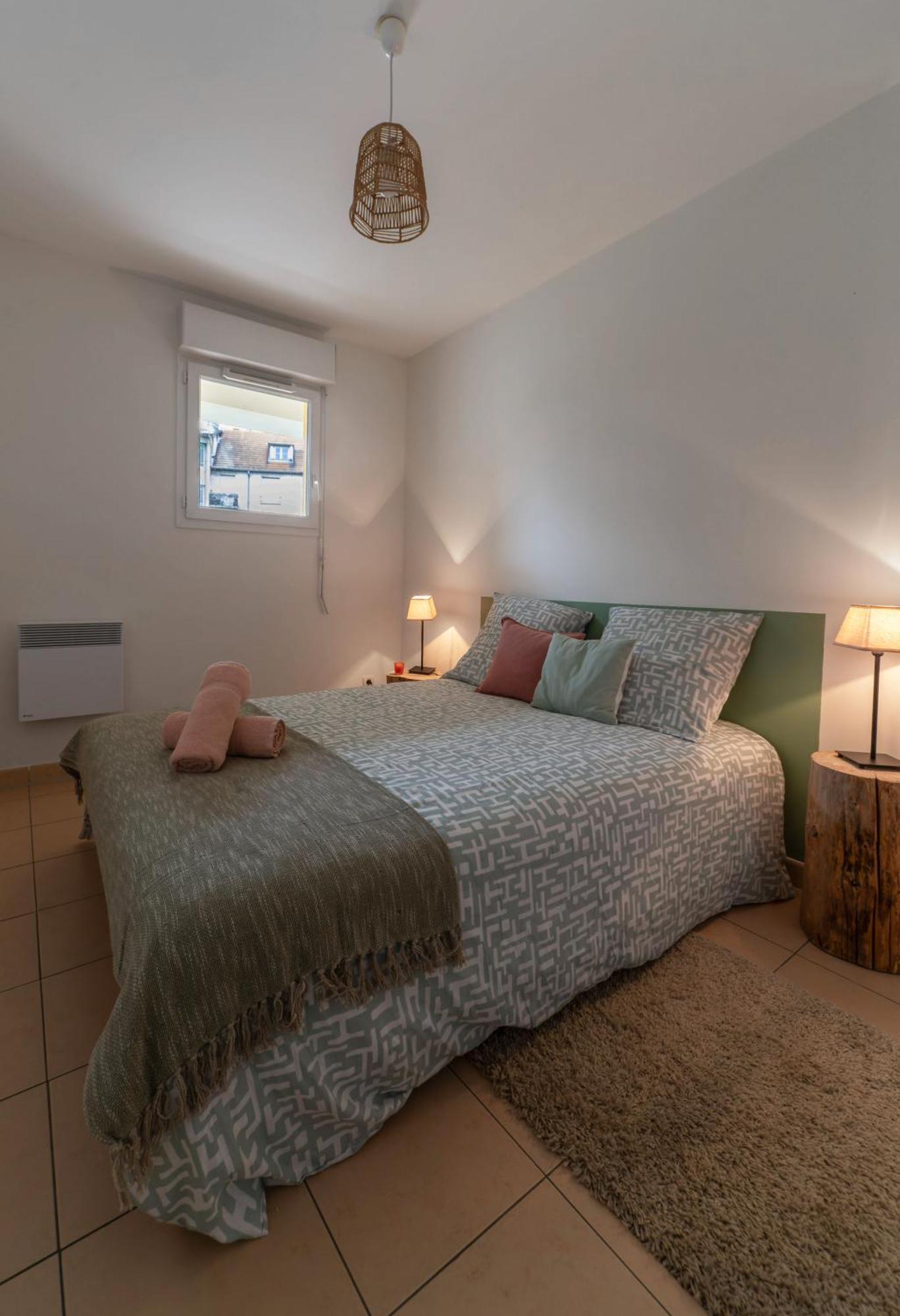 L'Eugenie - Appartement Design & Confort En Centre-Ville Vichy Kültér fotó