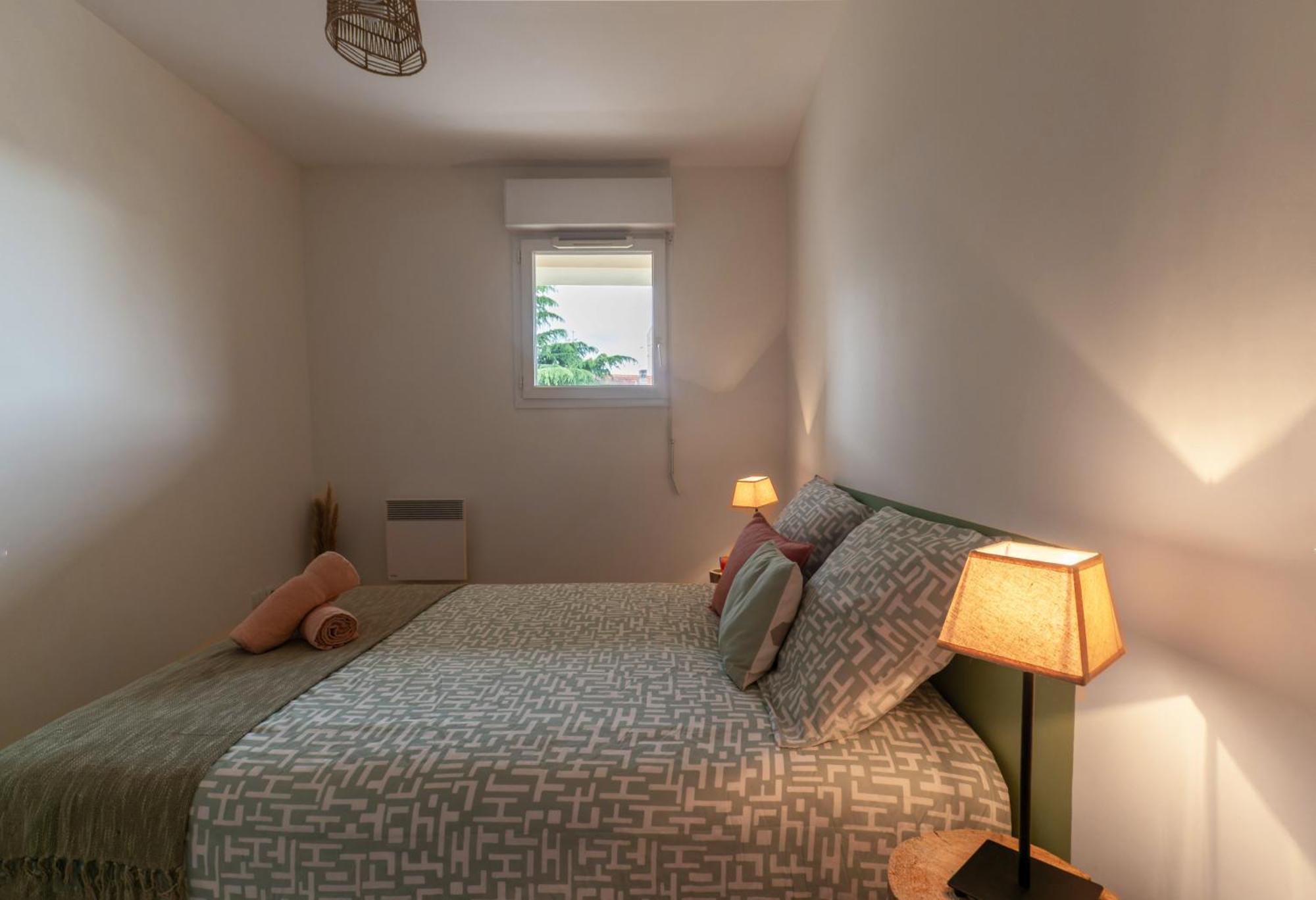 L'Eugenie - Appartement Design & Confort En Centre-Ville Vichy Kültér fotó