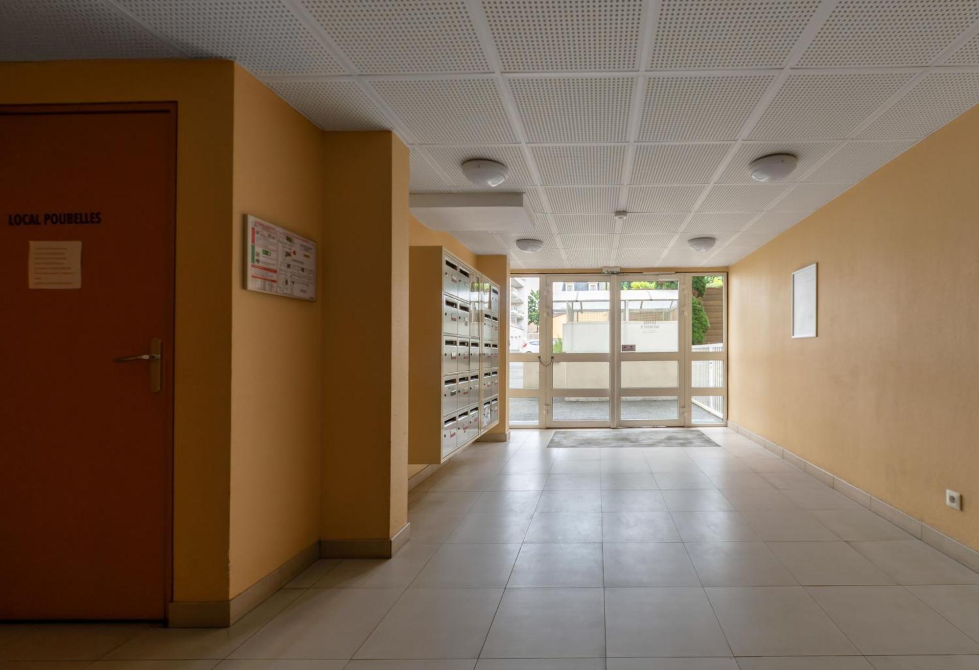 L'Eugenie - Appartement Design & Confort En Centre-Ville Vichy Kültér fotó