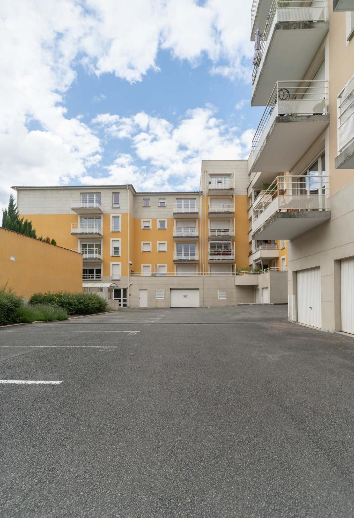 L'Eugenie - Appartement Design & Confort En Centre-Ville Vichy Kültér fotó